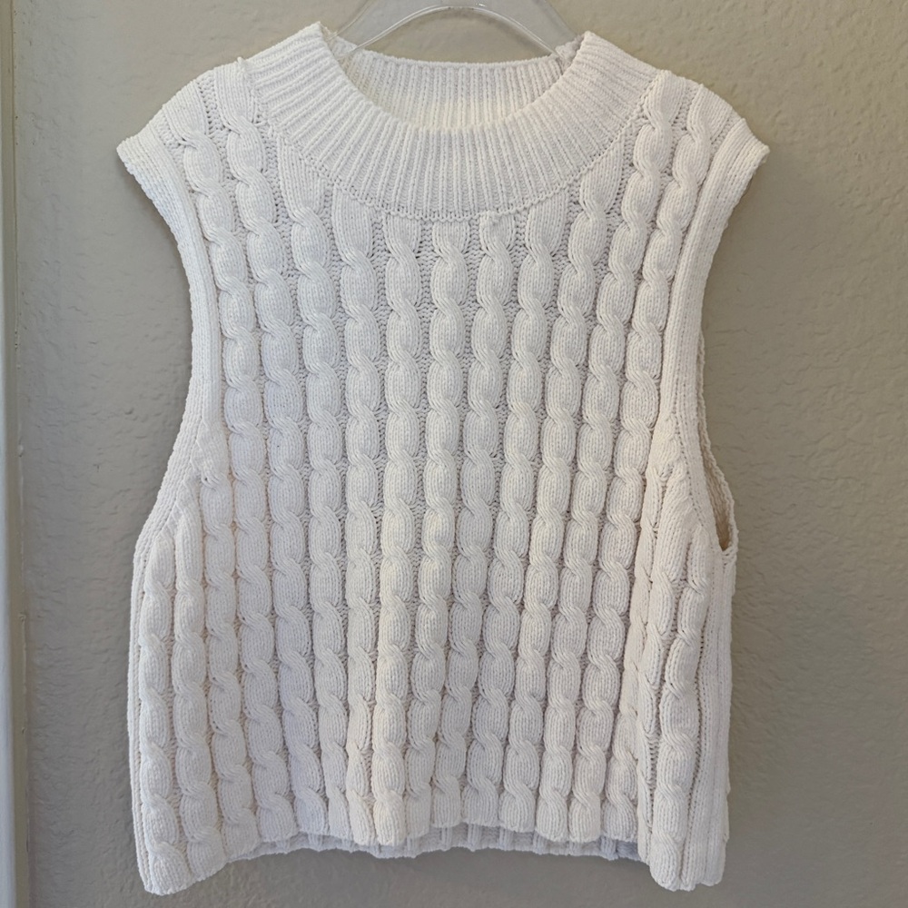 Girls Zara Cable Knit Vest in Ecru Size 13-14